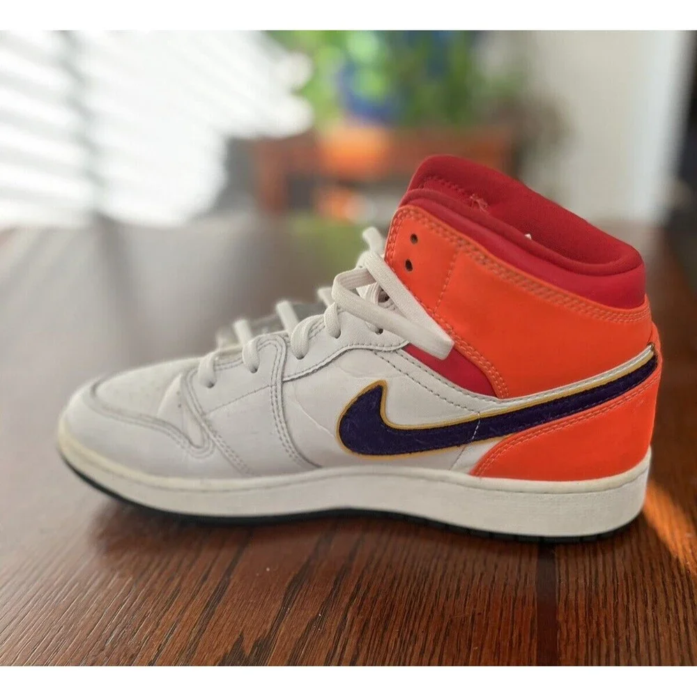 Nike introducing air